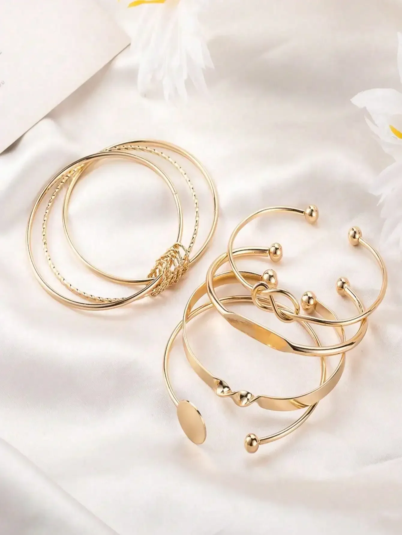 البوهيمي الشرير نمط سوار مفتوح المرأة عقدة تصميم هندسي سوار مناسبة للحفلات اليومية ارتداء مجوهرات اليد