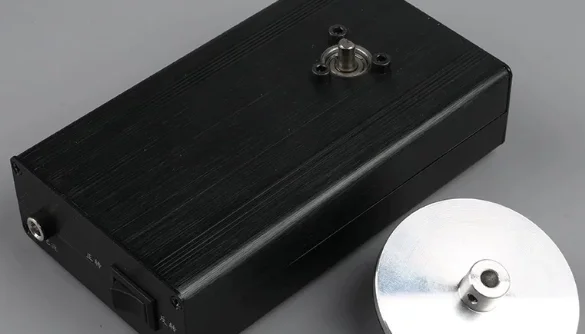 Multifunctional small electric adjustable-speed grinding machine for charging knives