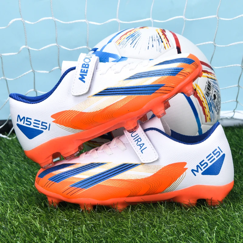 ใหม่รองเท้าฟุตบอลเล็บยาวสําหรับเยาวชนและเด็กต่ําฝึกซ้อมรองเท้ากีฬา