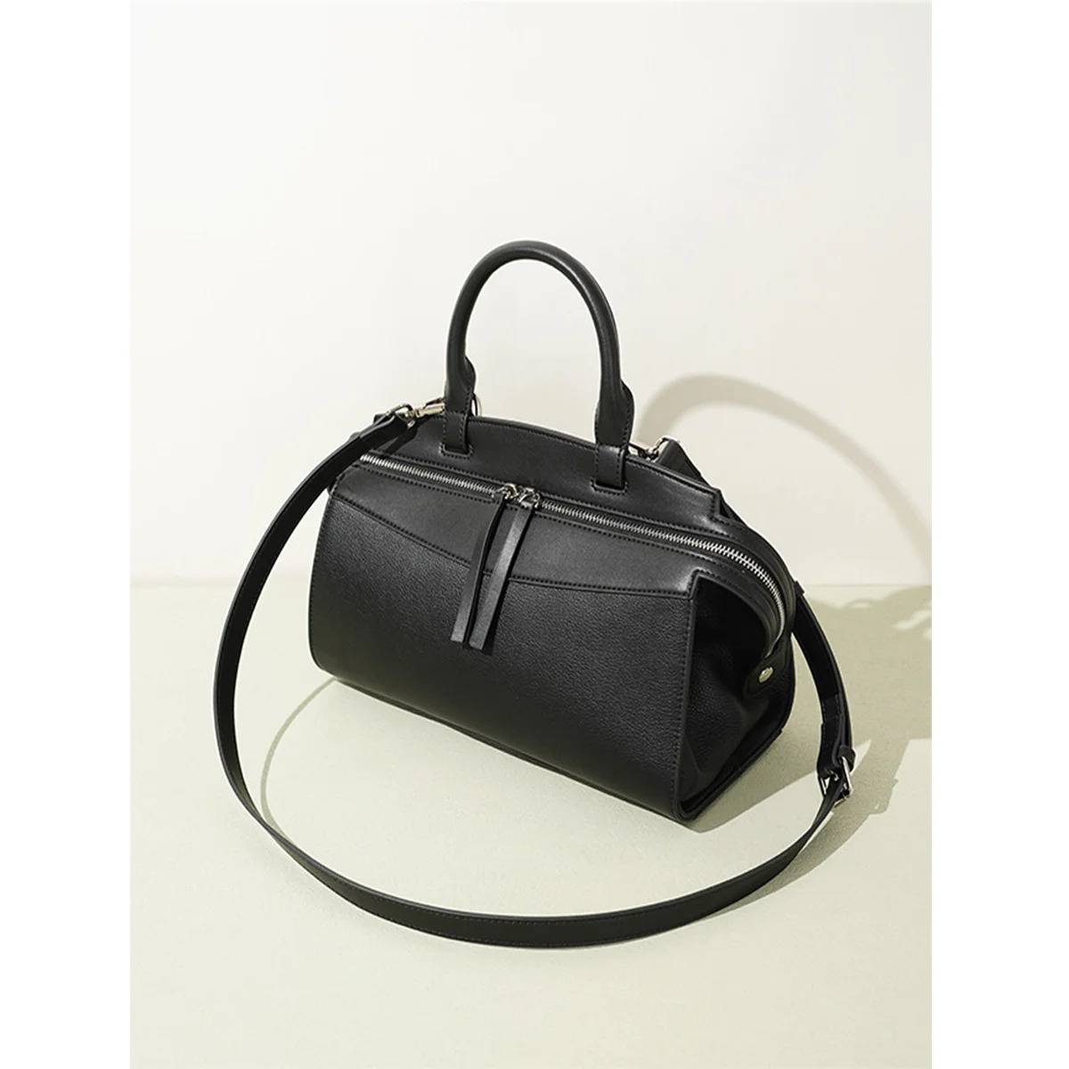 Bolso de hombro de estilo perezoso coreano, bolso de bolos de piel de vaca, bandolera cruzada informal Retro de gran capacidad, primavera 2026