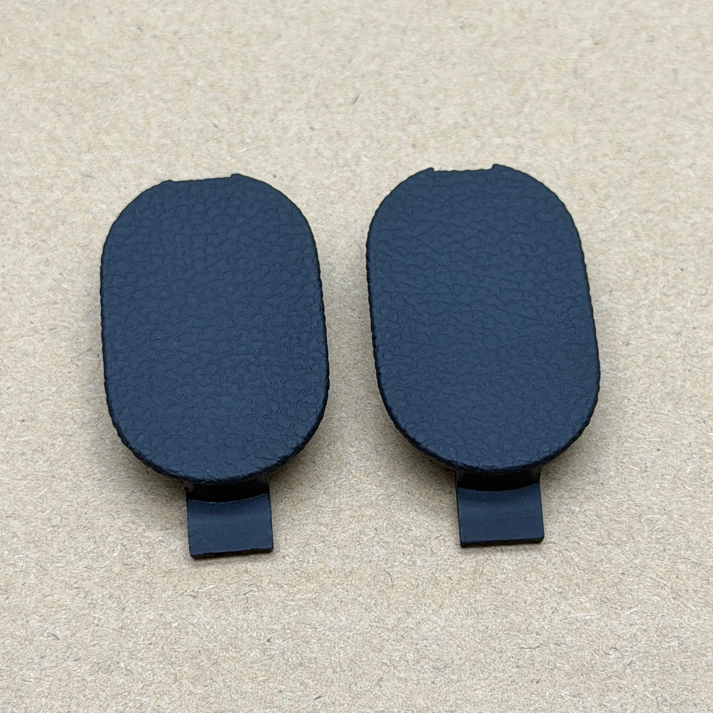 Suitable for Volkswagen Passat B8 Arteon 3G0863359 Black Front Center Console Left and Right Panel Covers 3G0863359