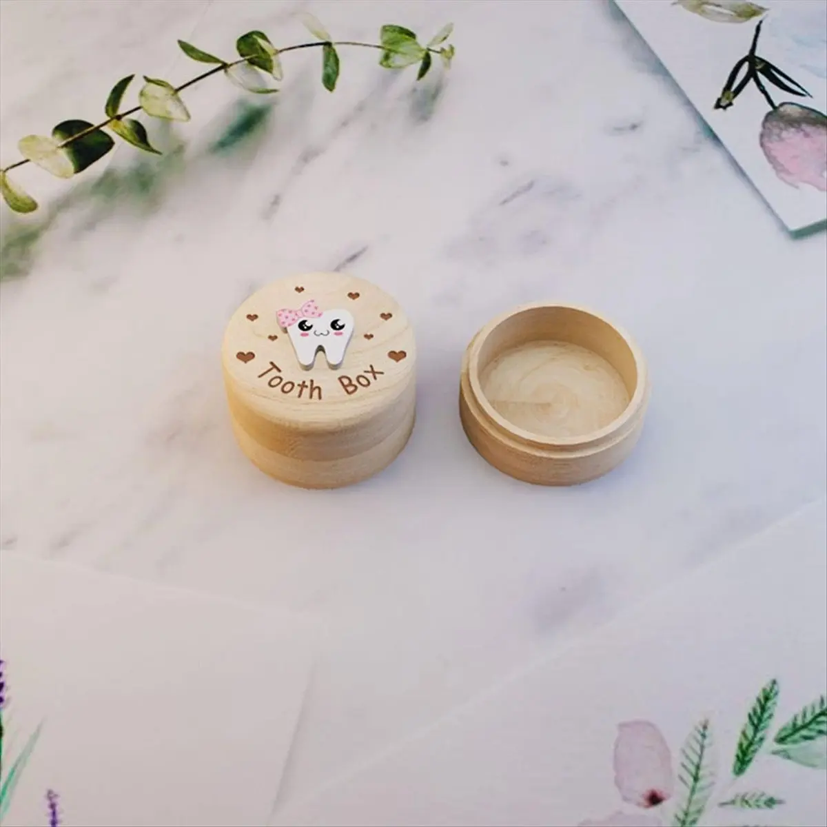 【NEW】Tooth Box for Girls, Heart Carved Wooden Box with 3D Tooth, Souvenir Dropped Tooth Keepsake Storage Box Gift