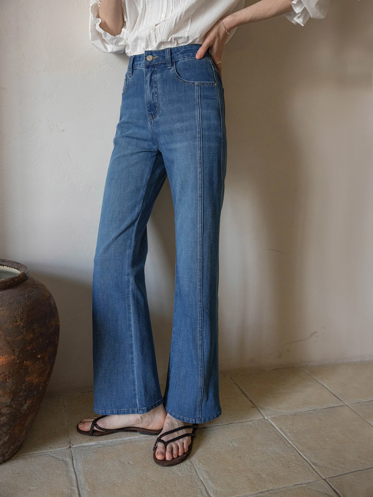 

New York Afternoon High Waist Slim Fit Elastic Embroidered Jeans Versatile Cotton Denim High Waist Spring Ladies Fashion