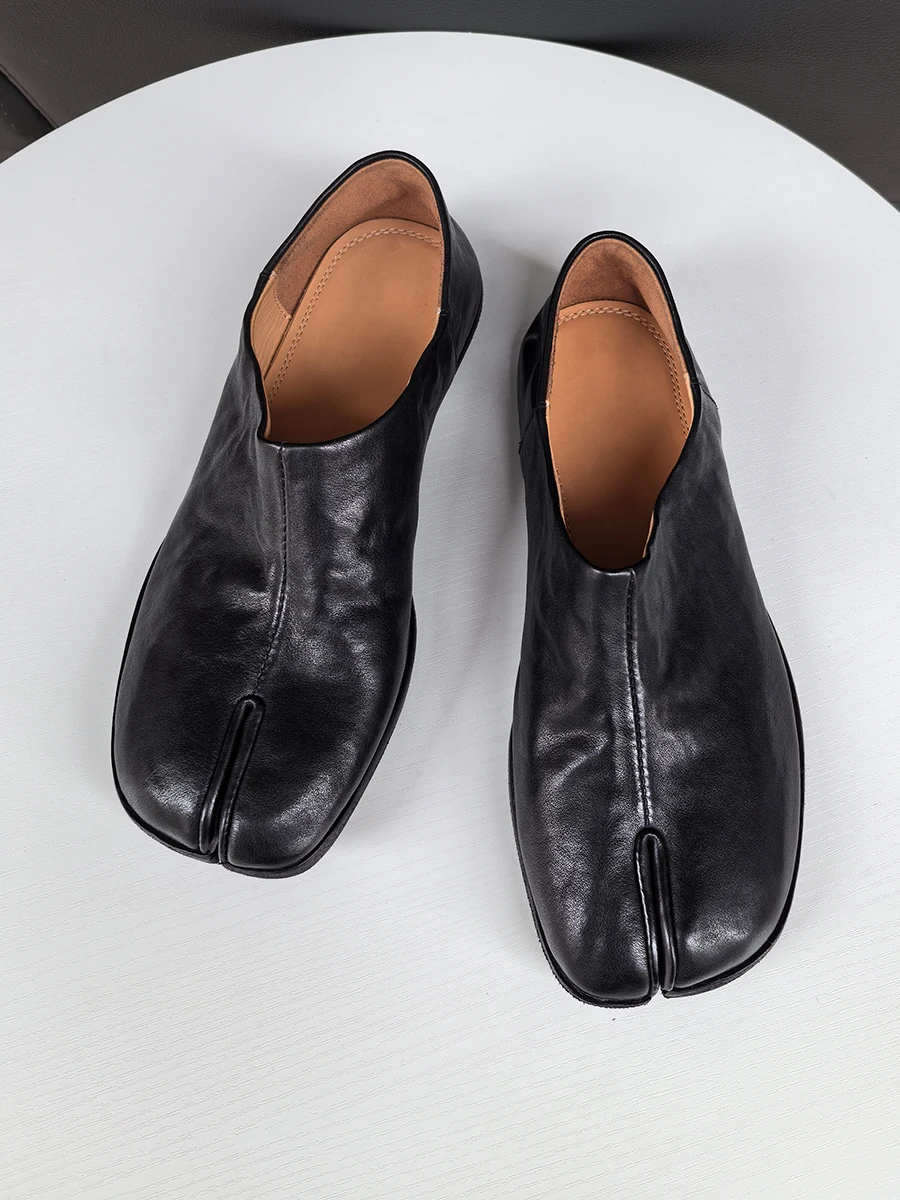 

Early Spring Single Toe oes Genuine Leather Retro Pig Hoof Waed Skin Loers Wear Two Ways Faionable Flat Heels