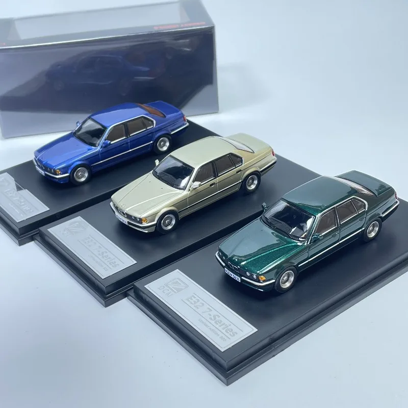 en-stock-modele-de-voiture-miniature-en-alliage-moule-sous-pression-serie-e32-7-a-l'echelle-1-64-objet-decoratif-creatif-cadeau-de-festival