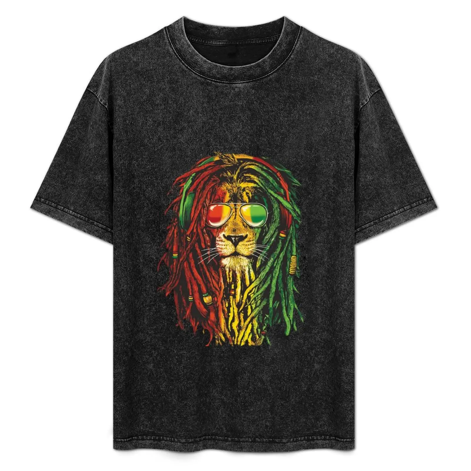 

Rasta Lion Art for Reggae Lover T-Shirt Athletic Fit Sports Short Sleeve Top