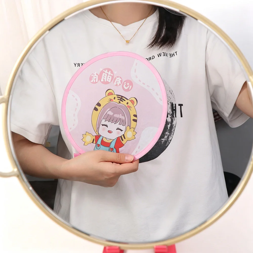 Creative Lightweight Cartoon Folding Fan Portable Durable Handheld Round Fan Fun Designs Round Mini Pocket Fan Wedding