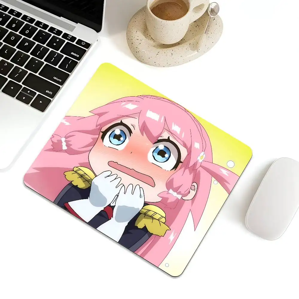 Nei Ookawamura Chained Soldier Mousepad Small LockEdge Mouse Pad For Gamers Computer Desk Pad Rectangular Anti-slip Rubber
