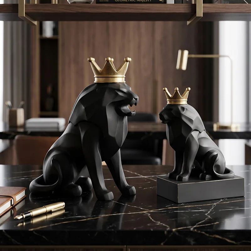 Creative Resin Crown Lion Sculpture Ornaments Living Room Villa Hotel Model Room Animal Statue Display Crafts Birthday Gifts