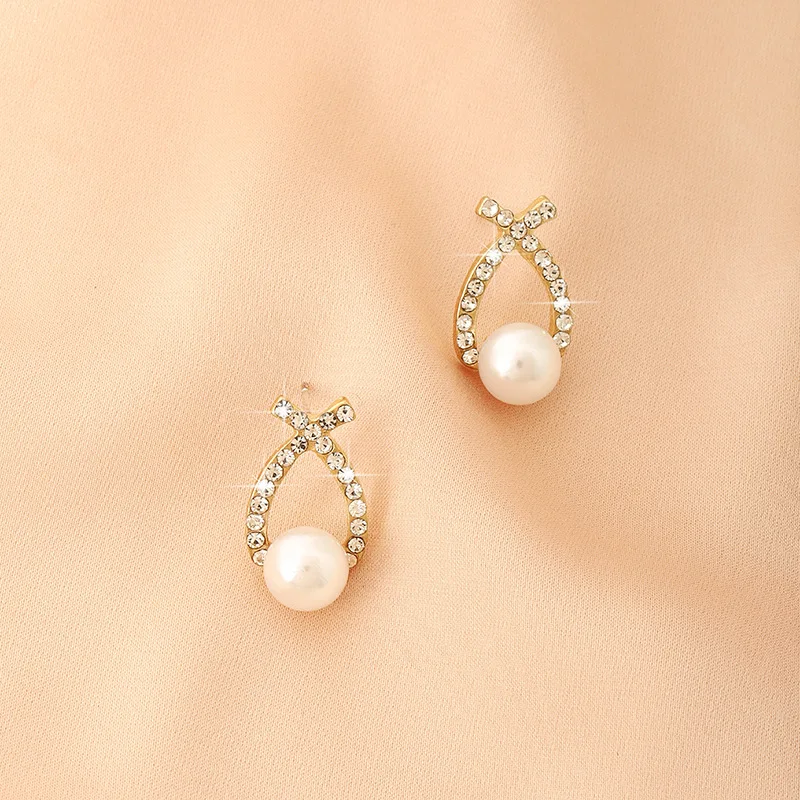 French Elegant Imitation Pearl Cross Stud Earrings For Women Simple Micro-Inlaid Zircon Clouds Airplane Cat Exquisite Jewelry