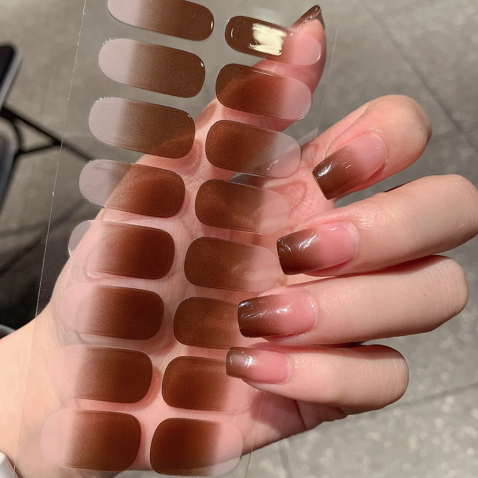 1 Blatt halbgehärtete Wrap-Nagelaufkleber mit Farbverlauf, mehrfarbig, festes Gel, vollständige Abdeckung, Schieber, keine UV-Lampe erforderlich, ausgehärteter, schneller Gel-Nagelaufkleber
