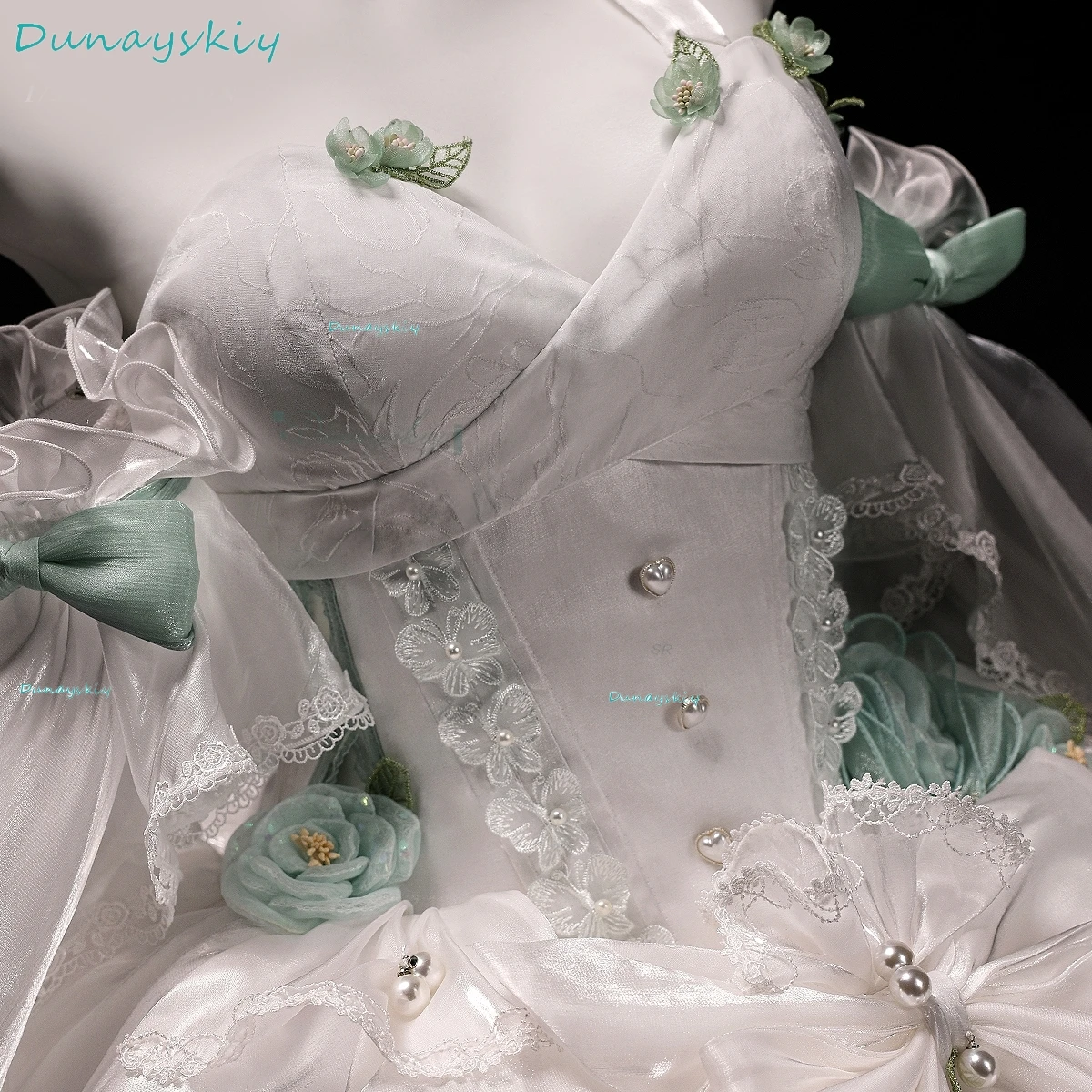 [SUGOICOS]Game Genshin Impact Lynette Cosplay Costume Angel Courtyard White Dress Wig Halloween Party Carnival Suit Role Play Cl