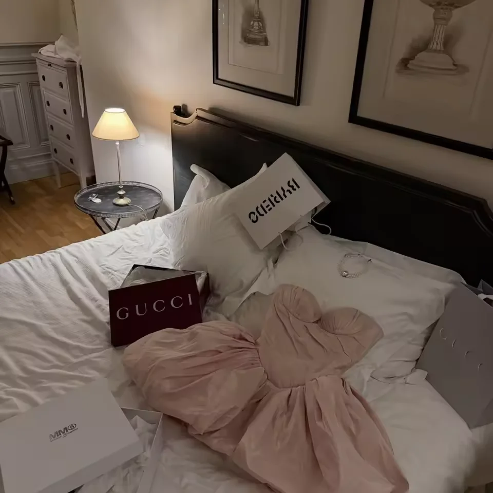 Customized Pink Sweetheart Short Birthday Party dress Strapless Puff Sleeve Mini Ball Gown Detachable Train Club Evening Dress