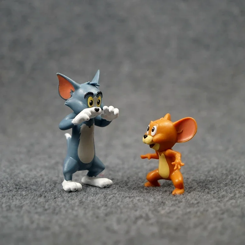 2PCS Anime Tom and Jerry dolls classic cartoon cat and mouse model toys cute scene desktop ornaments children's gifts