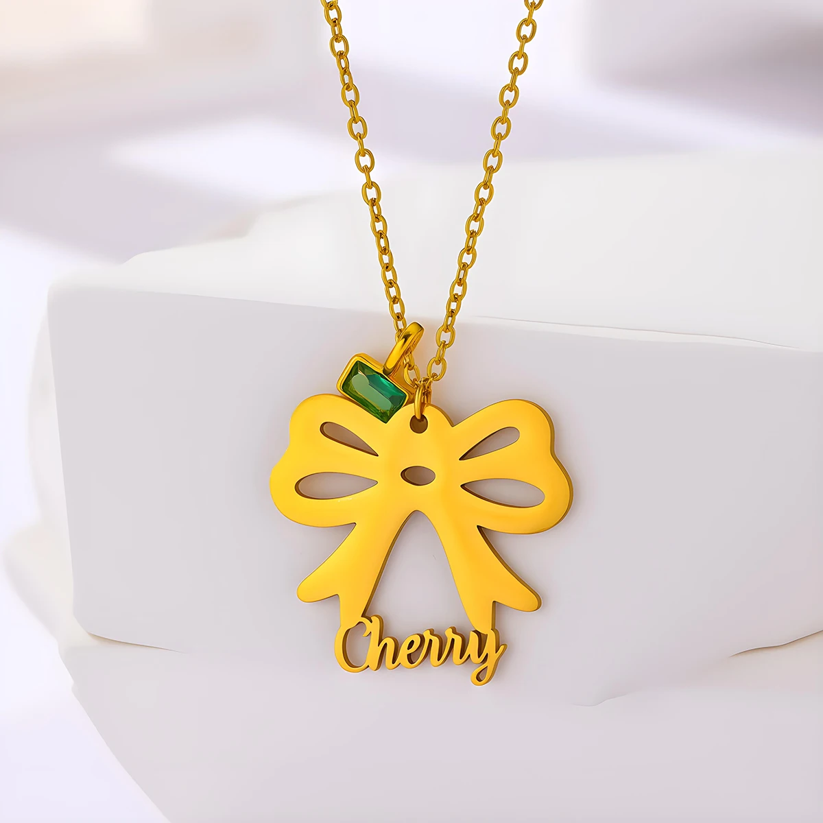 

Ожерелье с подвеской в ​​виде банта из нержавеющей стали с именем Чандлер для женщин, нишевый простой ювелирный аксессуар