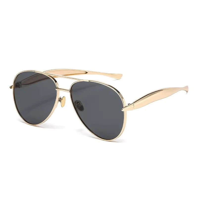 Vintage Golden Frame with Champagne Lenses,Retro Chic Style Oversized Aviator Glasses for Women, Sexy Golden Streamlined Arms