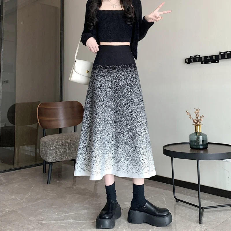 2024 New Autumn Winter Women High Waist Slim Long Skirt High Quality Fashion Snowflake Gradient Color Knitted Skirt