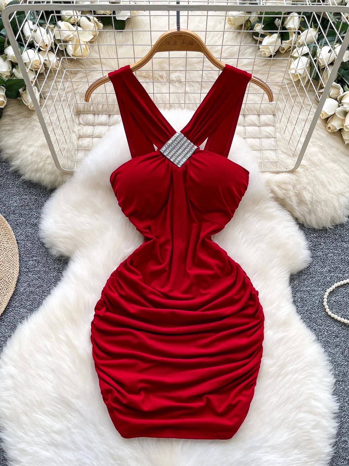 Foamlina Sommer Elegante Strass Party Kleid Frauen Sexy Strap Brust Gepolsterte Ärmel Schlank Bodycon Geraffte Mini Club Kleid