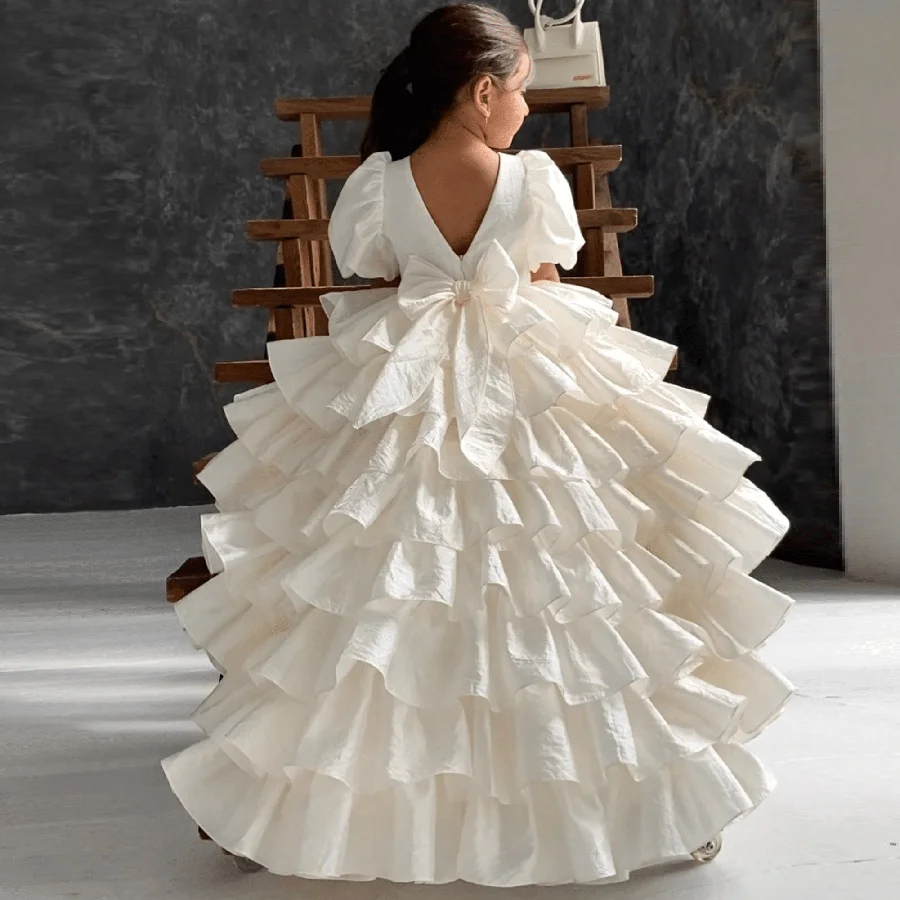 Ivory Tiered Flower Girl Dresses for Wedding Party Short Sleeves Puffy First Communion Ball Gown First Chrismas Ball Gowns