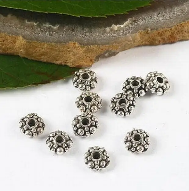 

100pcs Tibetan silver tone studded daisy spacer beads h2839