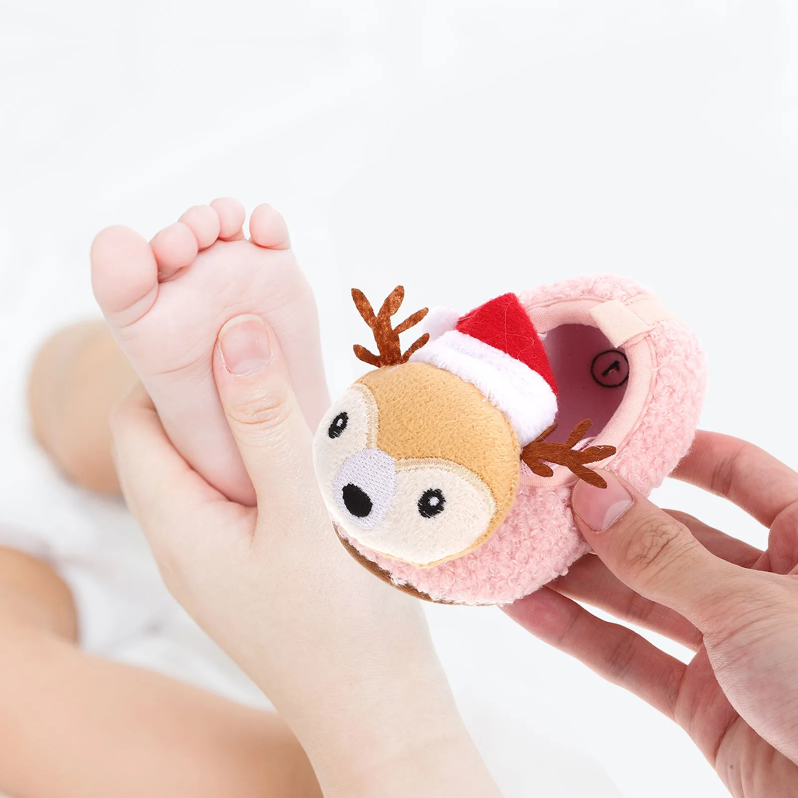 

1Pair Christmas Reindeer Baby Prewalker Cotton Shoes Winter Warm Thick Infant Toddler Soft Breathable Walking Shoes