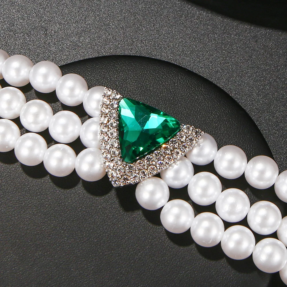 Luxury Small Dog Necklace with Emerald Diamond Luxury Dog Cat 3 Row Pearl Collar for Puppy Wedding Jewelry Costume Accessories