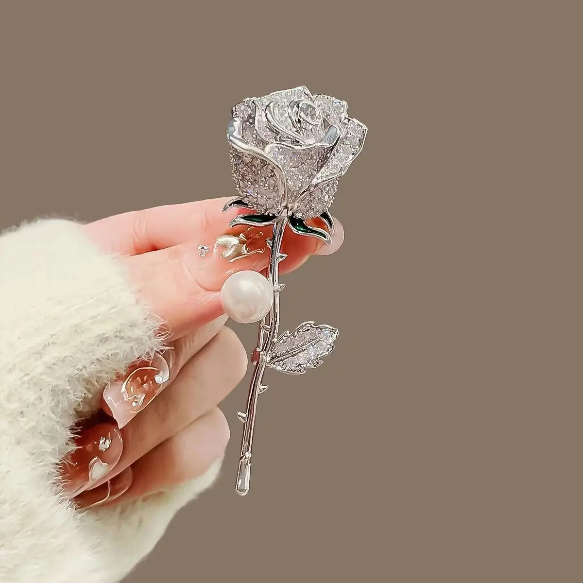 Retro Metal Full Rhinestone Pearl Rose Brooches For Women Elegant Suit Accessories Flower Brooch Pins Party luxury Jewelry Gifts