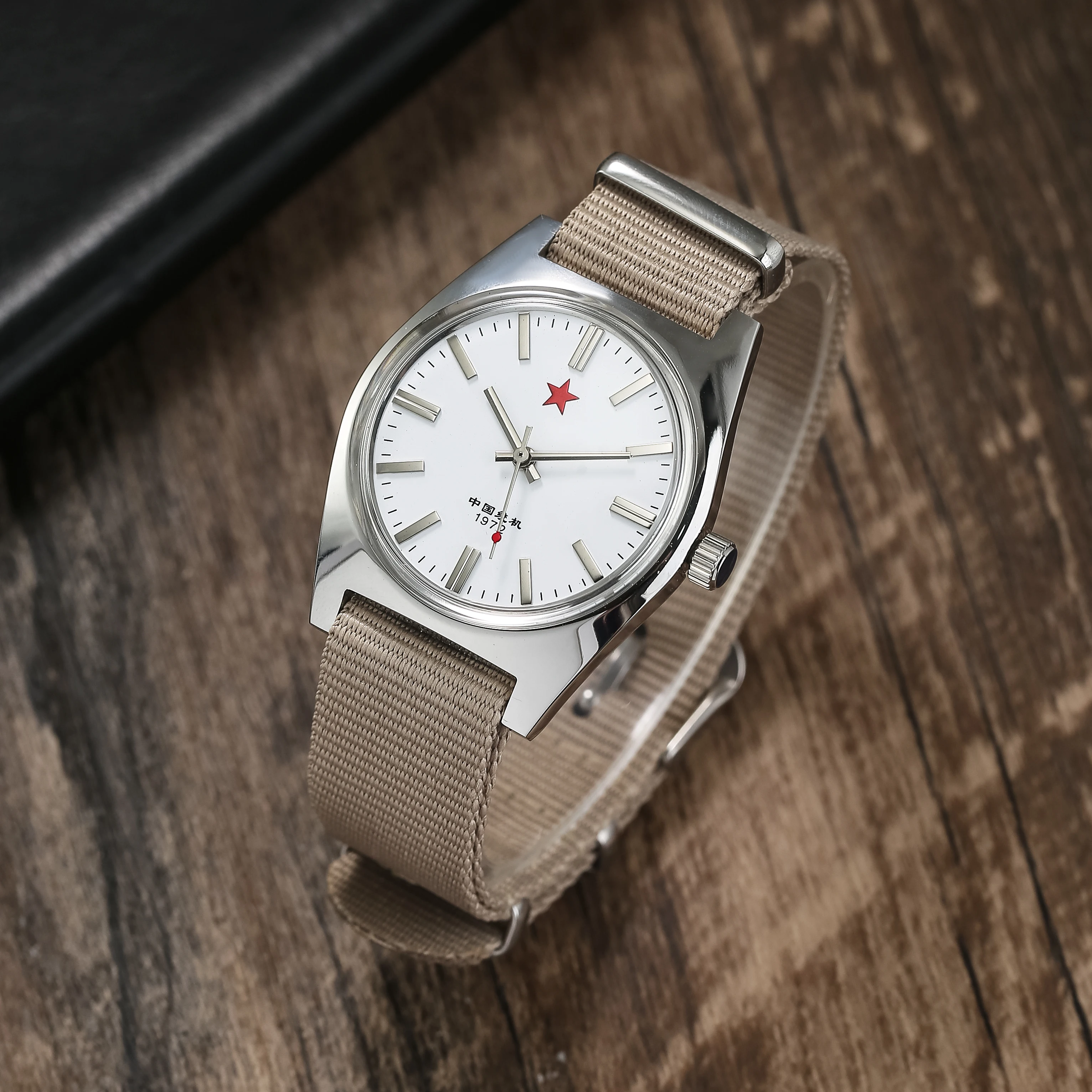 

Red star Men's 7120 Hand-Wind Mechanical Watch Men 36mm Retro Business Timepiece Classic Simple Couple Watch
