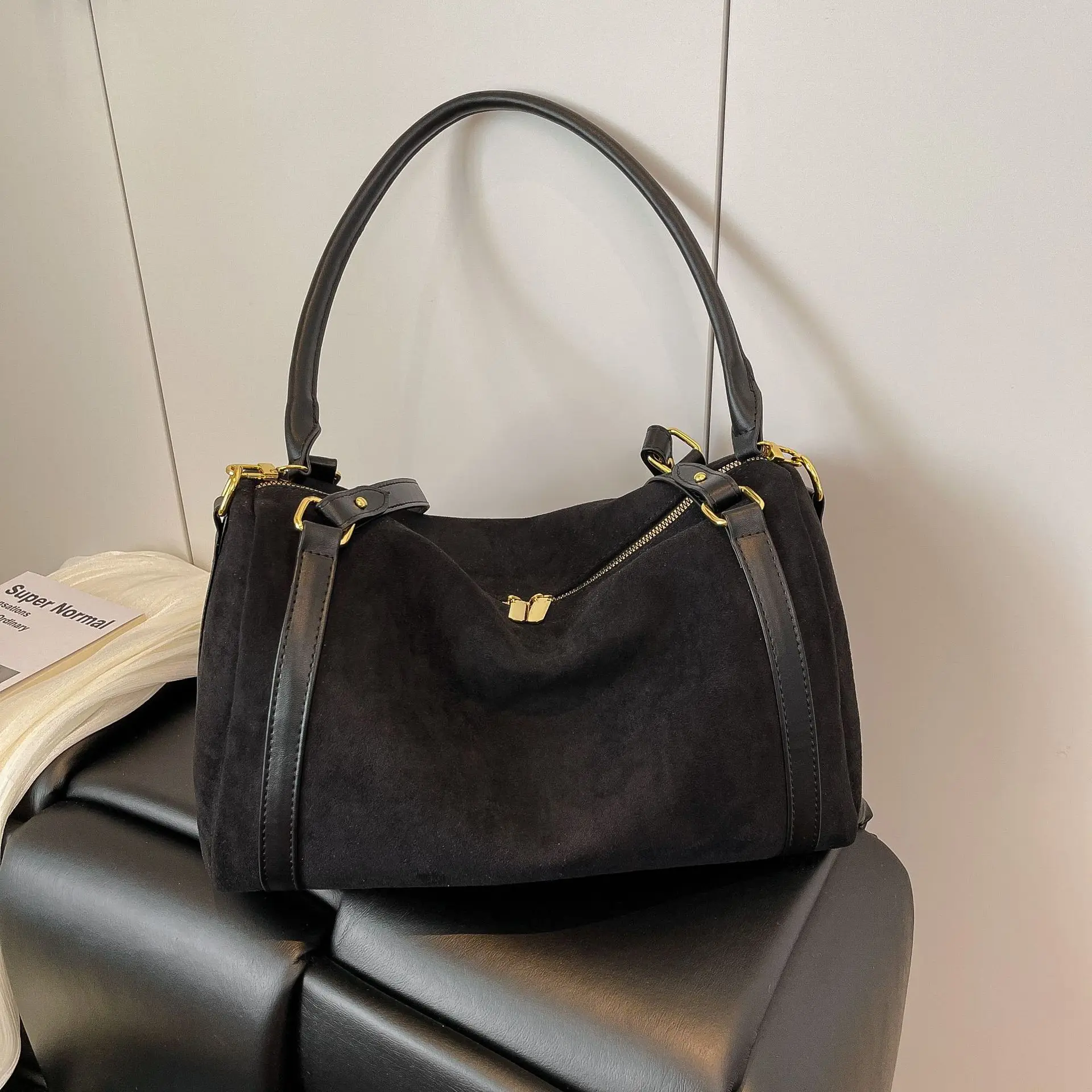 

Большая большая сумка из нержавеющей стали 2025 года, многосторонняя трансформируемая сумка через плечо и через плечо для женщин, повседневная сумка-ночь в день