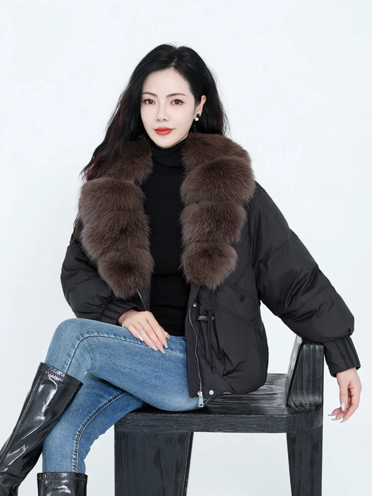 سترة نسائية فاخرة بياقة من الفرو الحقيقي للشتاء الدافئ 2026 معطف منتفخ قصير عالي الجودة ملابس خارجية كبيرة الحجم للسيدات INKEO DJ630