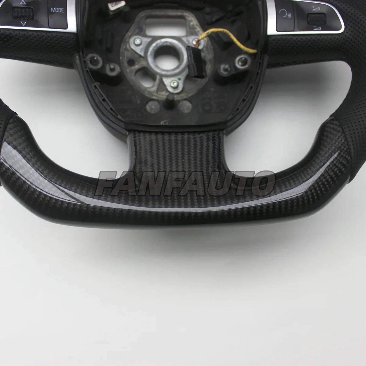 Picture 6: Replacement Real Carbon Fiber Steering Wheel with Leather for Audi A3 8P Q5 4L