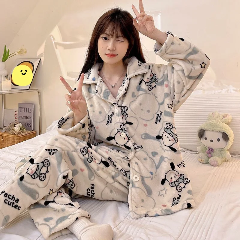 

Женский фланелевой пижамный комплект Sanrio Pochacco из кораллового флиса, осенне-зимний новый стильный утолщенный плюшевый теплый уютный домашний пижамный комплект