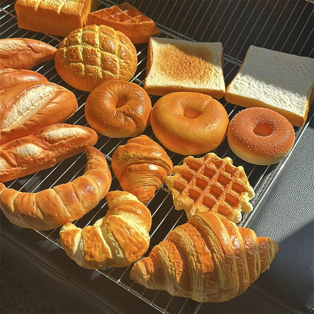 Baguette de sabor Original bonito, diferentes tamaños, croissants, gofres, pan, piña, moño, tostada, modelo de comida, exhibición, Bagel, Donut Play