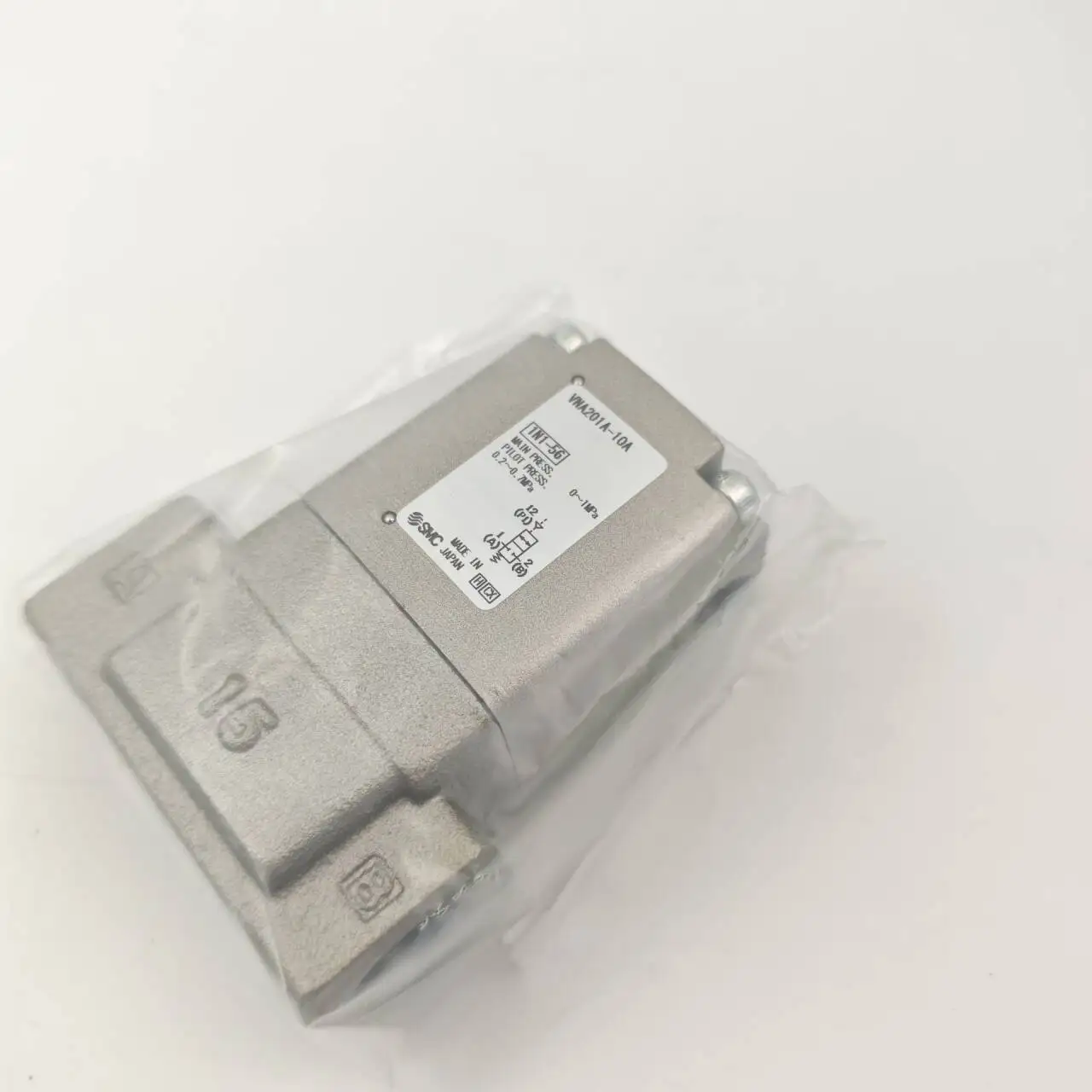 Valvola a 2 vie originale SMC per il controllo del circuito gas-liquido VNB104A/VNB103A-10A VNB112A VNB311A VNB411A Valvole di controllo pneumatiche