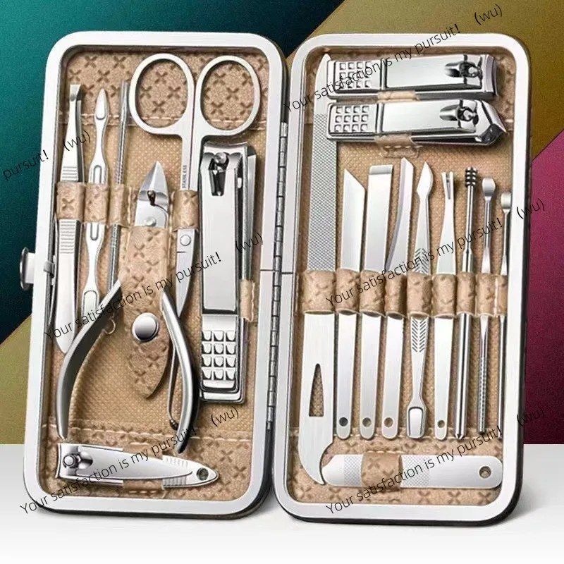 Nail clipper set, full set of scissors, box, oblique clippers, pedicure tools, ears, ear scoops, clippers, knives