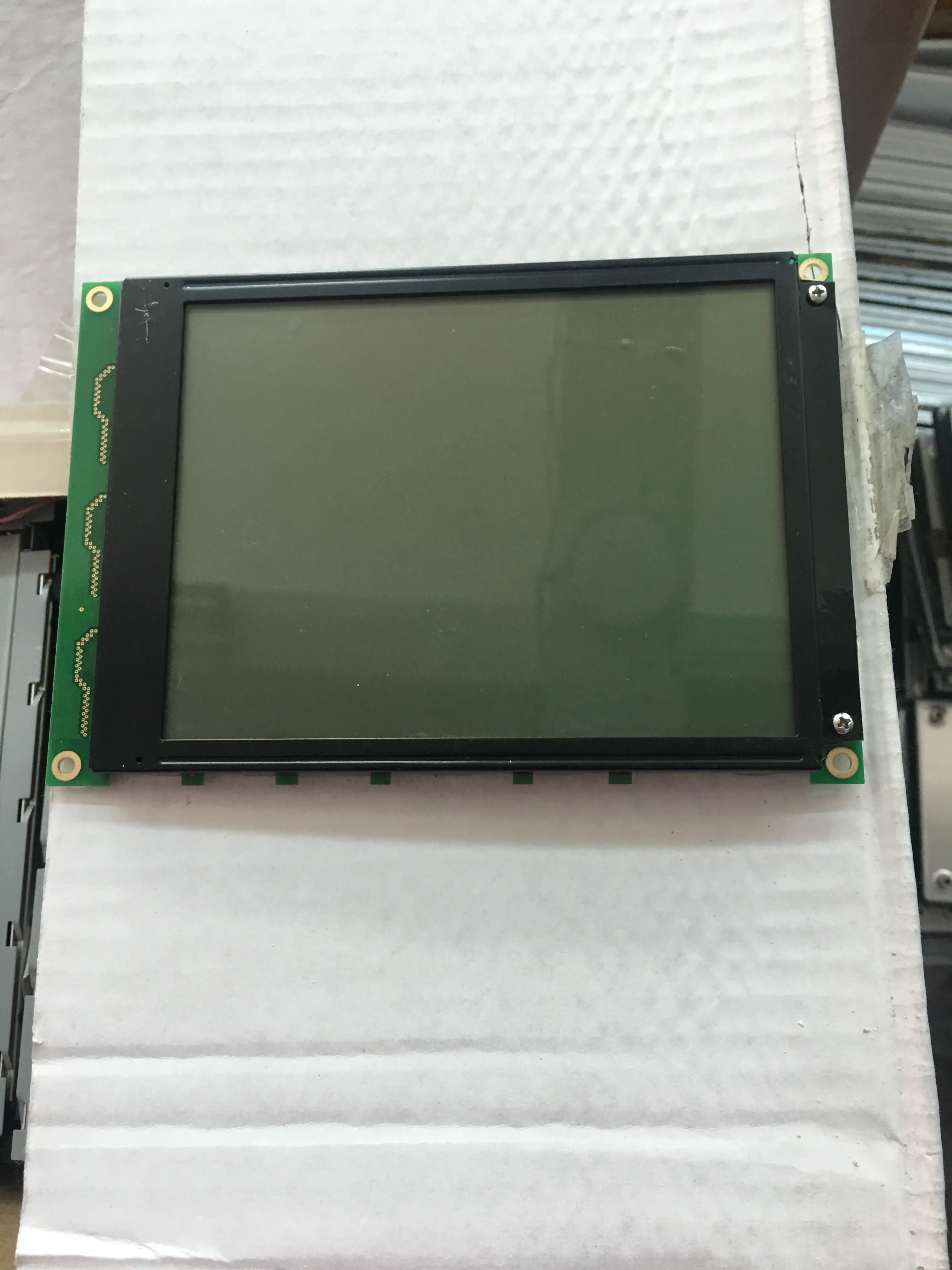 

Original Product WG320240B0 LCD