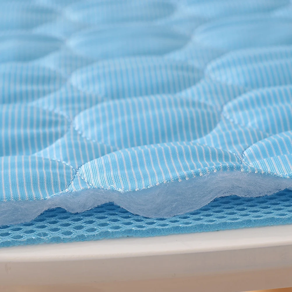 

Cooling Pet Mat Summer Dog Cat Bed Blue Easy Storage Widely Use Crate Kennel Car Travel Smooth Breathable