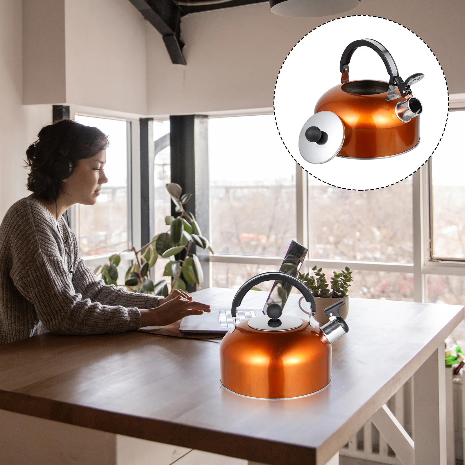 

1.8L Stainless Steel Kettle Whistling Boiling Water Teapot Electric Stove Gas Stove Non Dripping Spout Ergonomic Handle