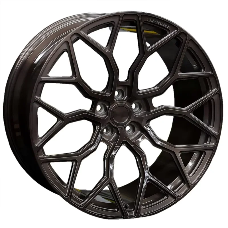 

Колёсные диски 5x1143, 5x120, 5x112, вогнутые, цельные, литые, 17-дюймовые S17-01, 19-дюймовые.