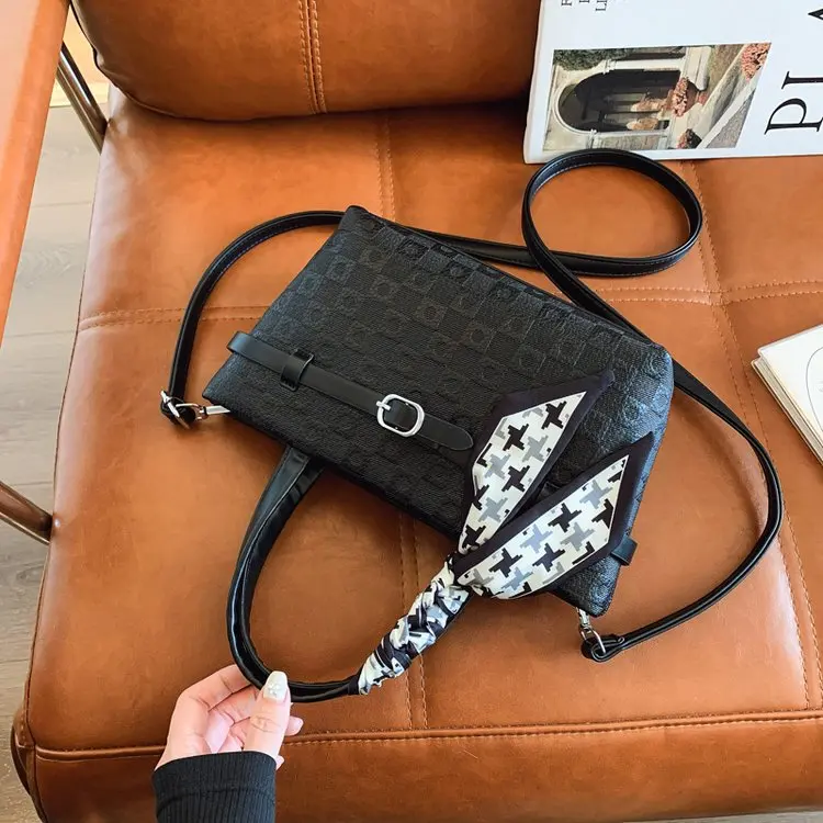 

2553 Новая высококачественная нишевая дизайнерская сумка на плечо, универсальная простая модная трендовая легкая роскошная сумка для поездок на работу