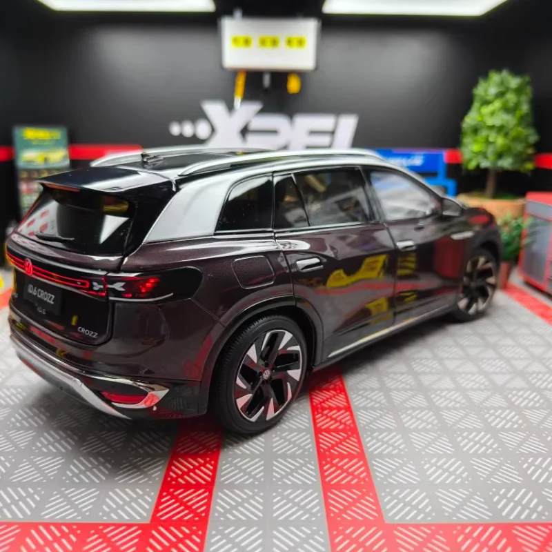 Diecast escala 1:18 VW ID6 Crozz Original de fábrica luces delanteras y traseras de coche completo modelo de coche de aleación juguete coleccionable regalo recuerdo
