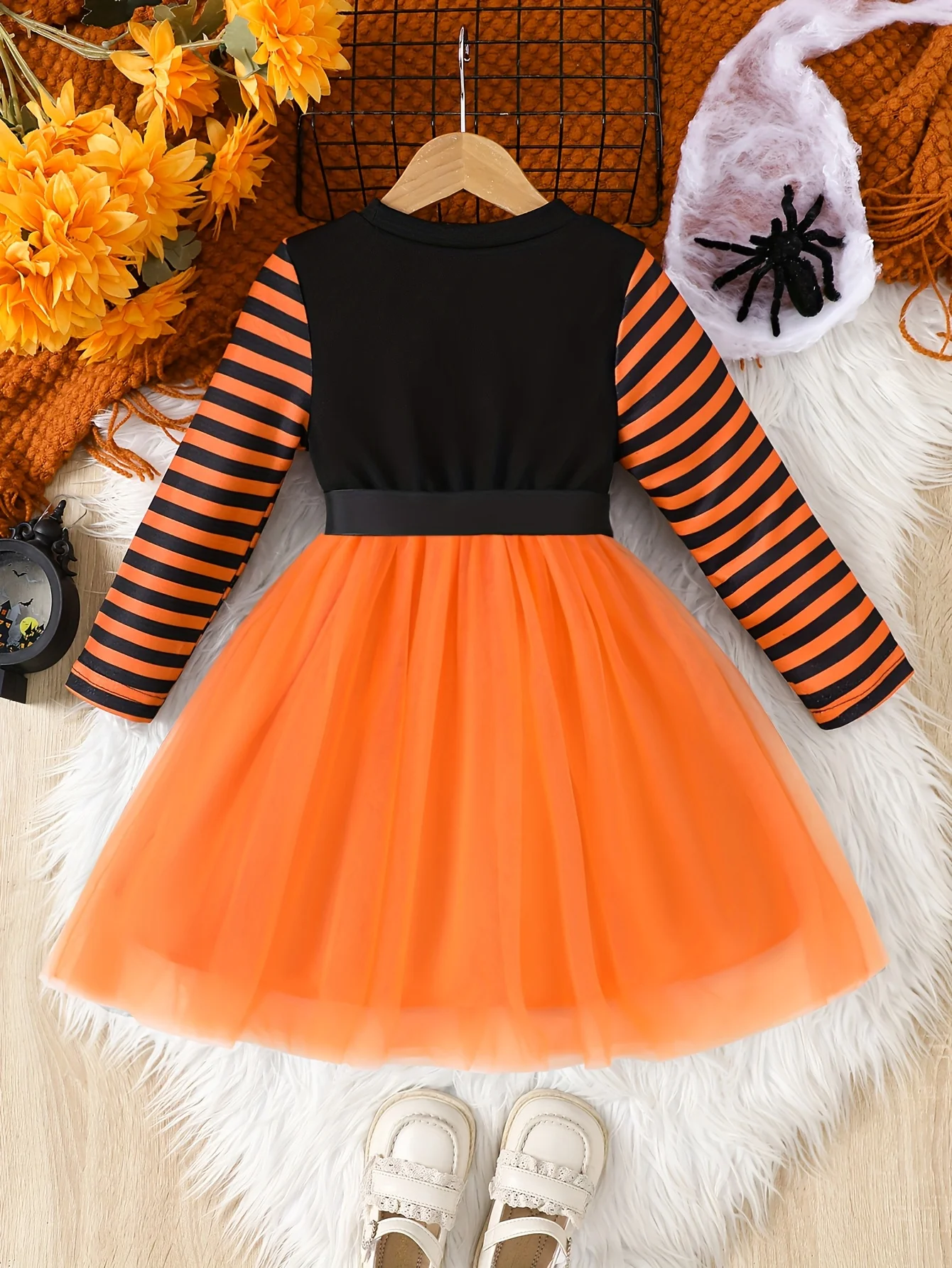 Gestricktes, langärmliges, rundhalsiges Halloween-Kürbis-Kleid mit Wärmeübertragung und gestreiftem Mesh-Print für Mädchen, Partykleid, Geschenk – Detail 3