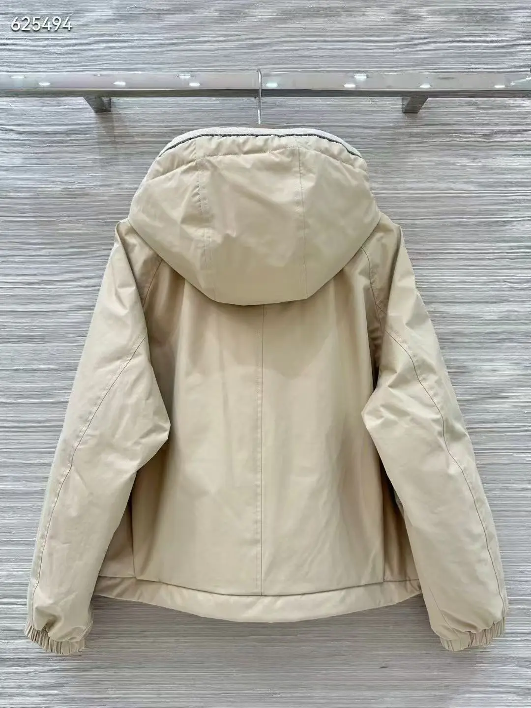 겨울 신상 우아하고 패셔너블한 따뜻하고 가볍고 편안한 후드 디자인 숏 다운 재킷 여성 의류