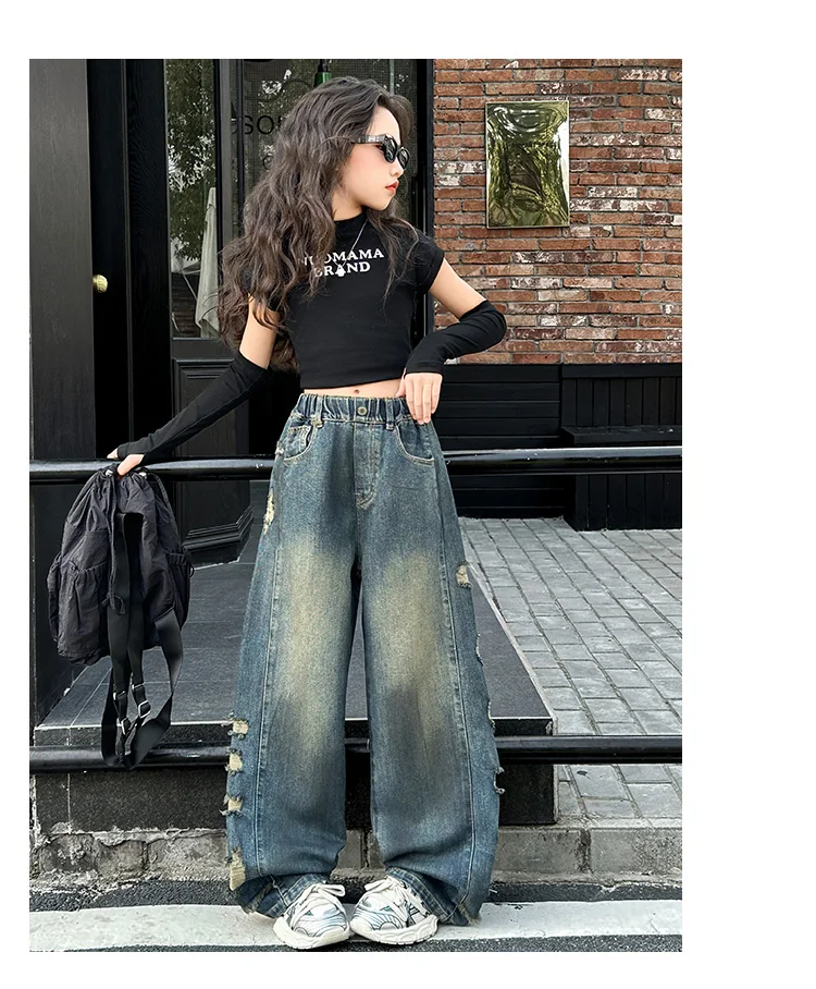 Neue, stylische Jeans für Kinder mit weitem Bein, Used-Look und seitlichen Löchern, für Mädchen, zerrissene Denim-Hosen, Alter 5-14 Jahre. – Detail 9