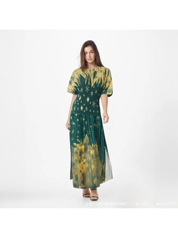 

Hot Stamping Pleated Bat Sleeve Top Pleated Skirt Two-piece Set for Women, Elegant and Luxurious Plus Size Skirt Set for Summer