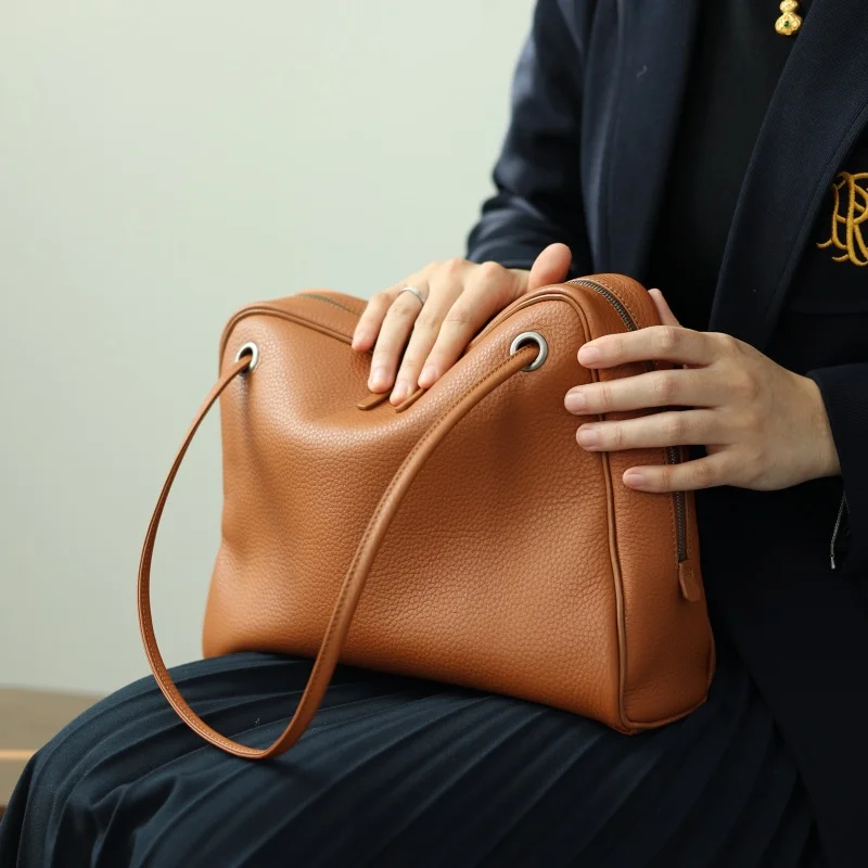 

Genuine Leather Crossbody Bags For Women Luxury Designer Handbag Soft Cowhide Shoulder Bag Suitable For Working And Traveling