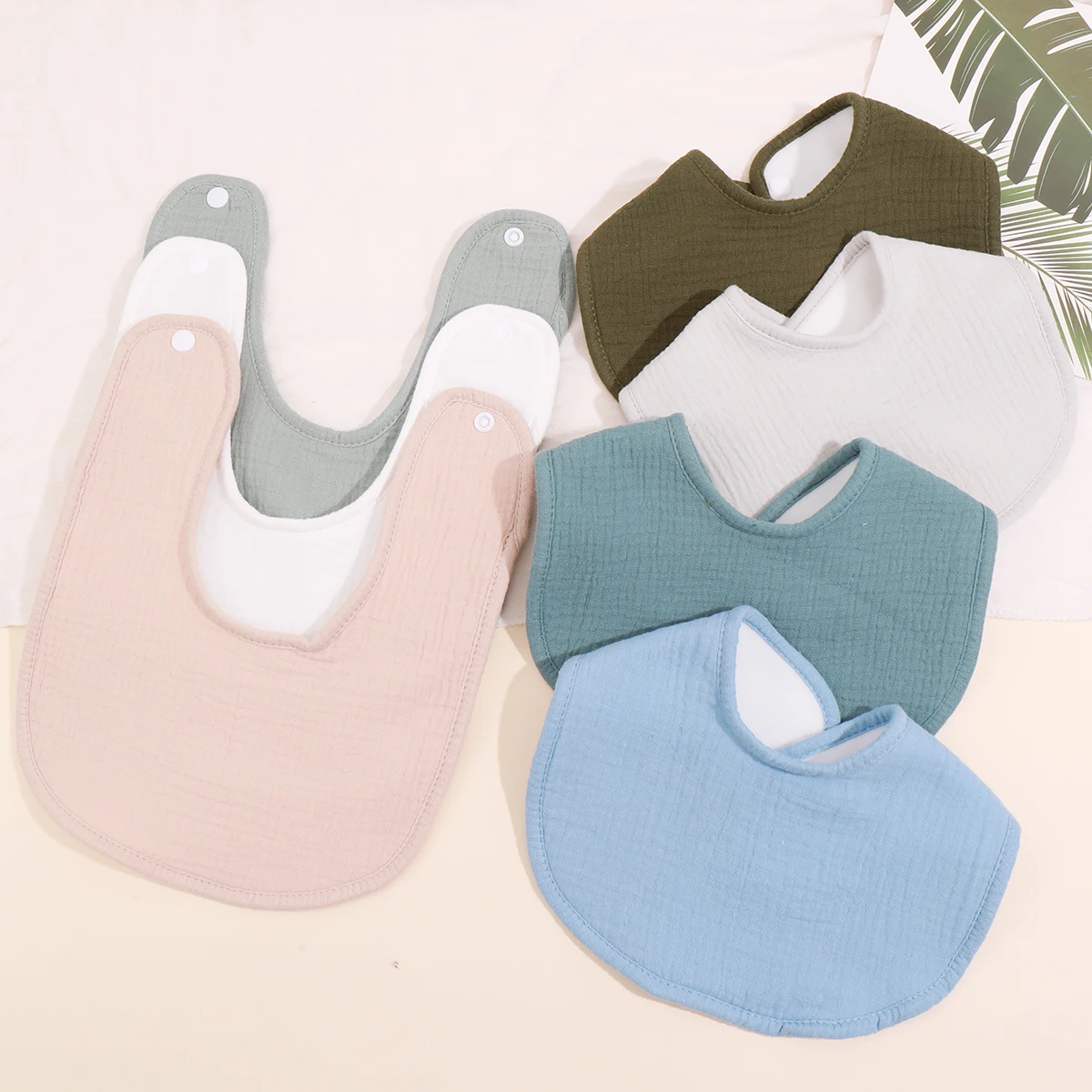 1pcs Thick Cotton Baby Bibs U Shape Solid Color Infant Bib Newborn Burp Cloths Bandana for Kids Boys Girls Soft Feeding Saliva