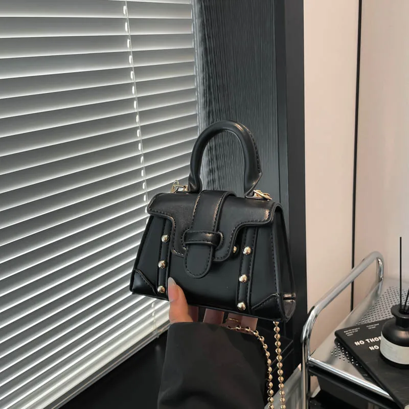 High Quality Hot Selling Wholesale Niche Design Simple Small Square Bag Fashionable Rivet Handbag Crossbody Shoulder Bag Women