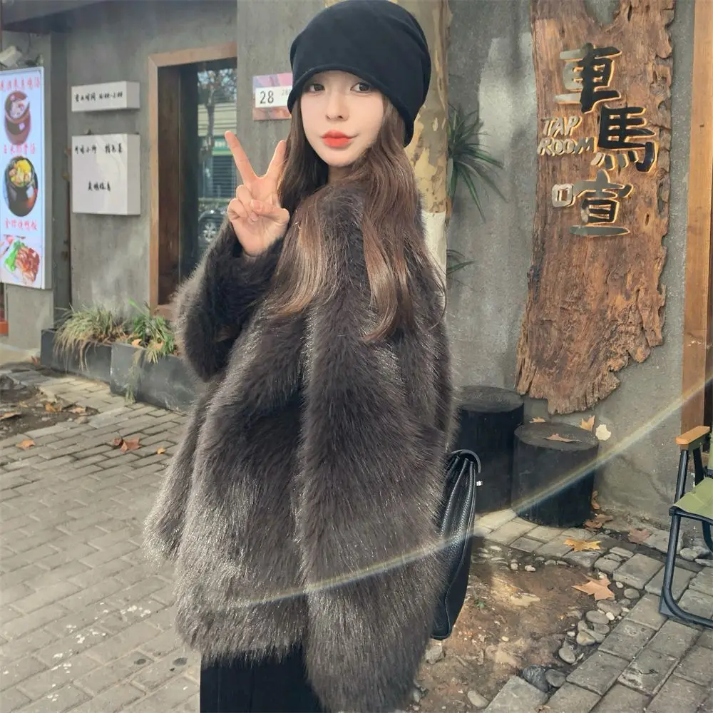 2024 Faux Fur Eco Friendly Coat Cardigan Women's Winter New Black Short Style Slim and Fashionable Coat E3126