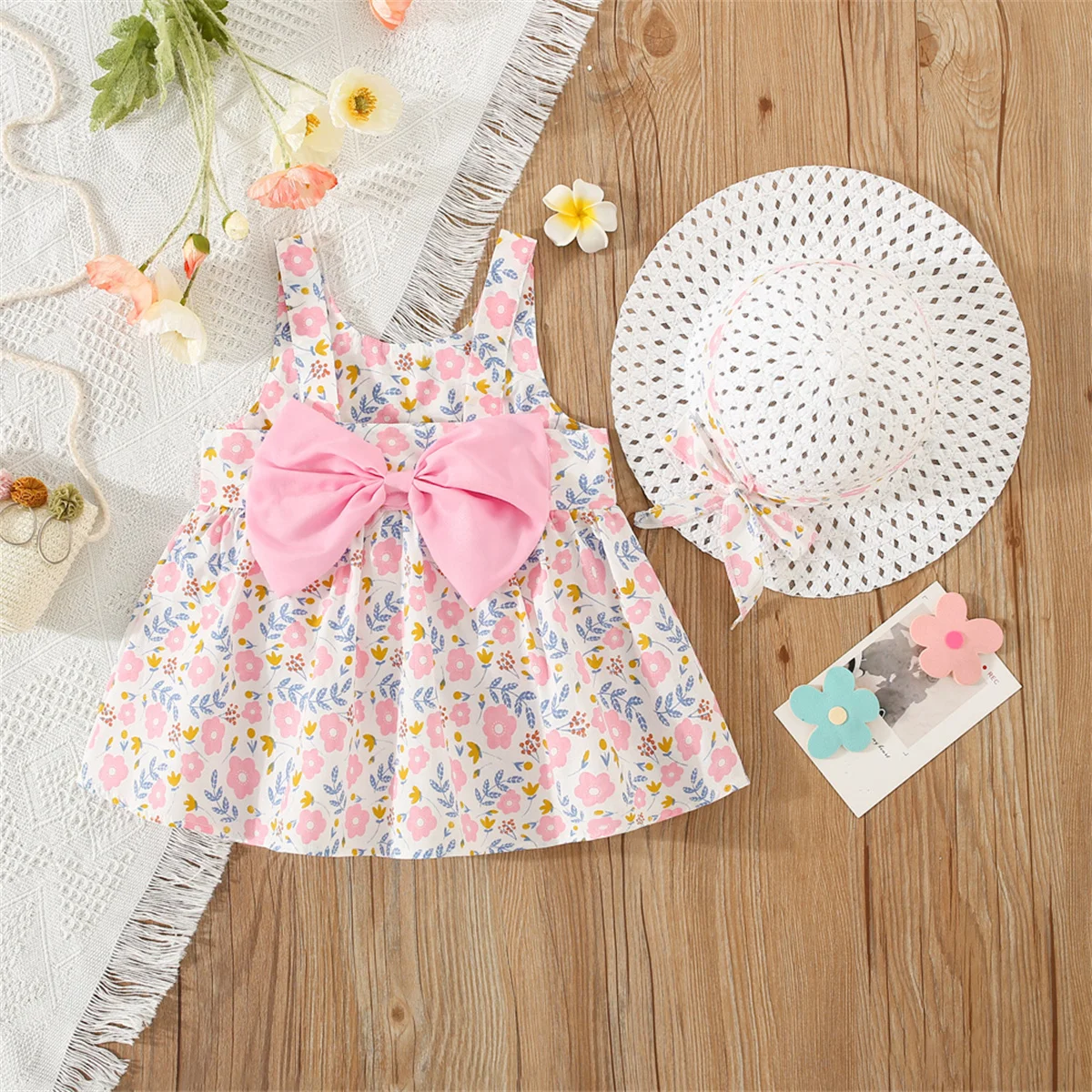 New Summer Girls\' Korean Version Back Bow Floral Princess Suspender Dress With Hat Included